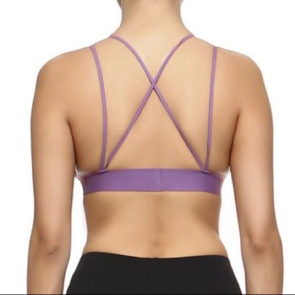UNWORN Purple Deep V neck seamless silky bra - Picture 3 of 5